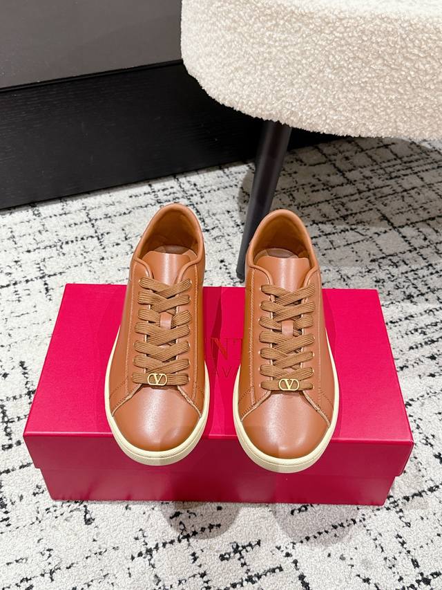 Couple's top version Valentino 25 Royco series couple's casual sports shoes whit