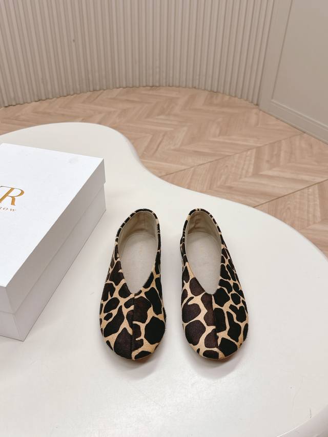 2025 new The Row T-strap Mary Jane shoes I fell in love with this shoe at first