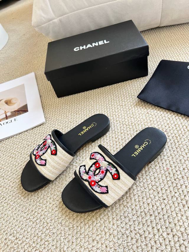 Chanel, the upper is made of three-dimensional electric embroidery, comfortable,