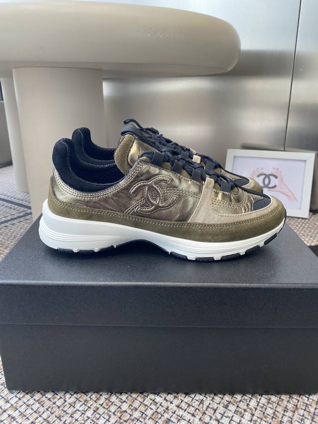 Chanel 25Ss new spring and summer top-level casual sports shoes This classic des