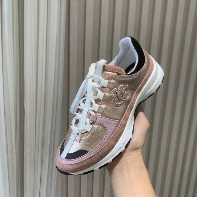Chanel 25Ss latest white shoes, casual sports shoes, skateboard shoes, original