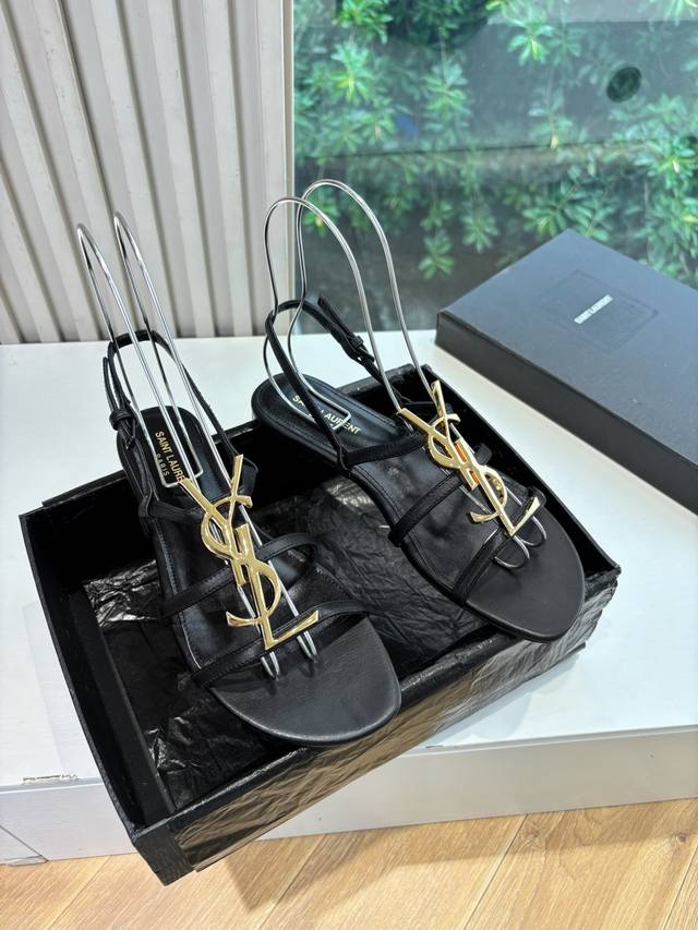 G988 What you see is what you get Saint Lauren*Ysl classic large logo flat sanda