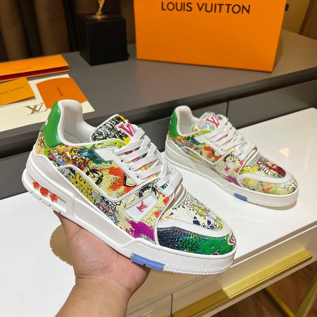 Price: Lvtrainer sneakers Retro basketball shoes, this shoe is made of grained c