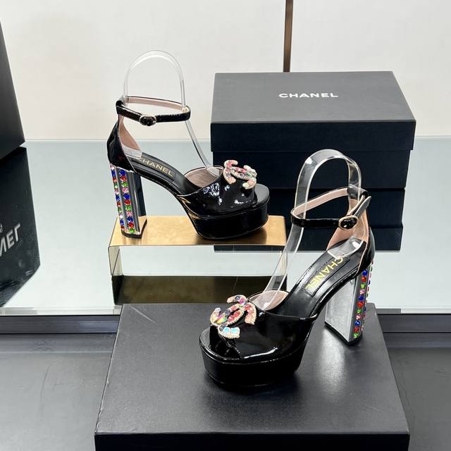 Factory price High quality! Chanel Chanel style nightclub colored diamond thick