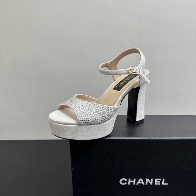 Chanel 2025 Early Spring Classic Hot Diamond Waterproof Platform Sandals Top ver