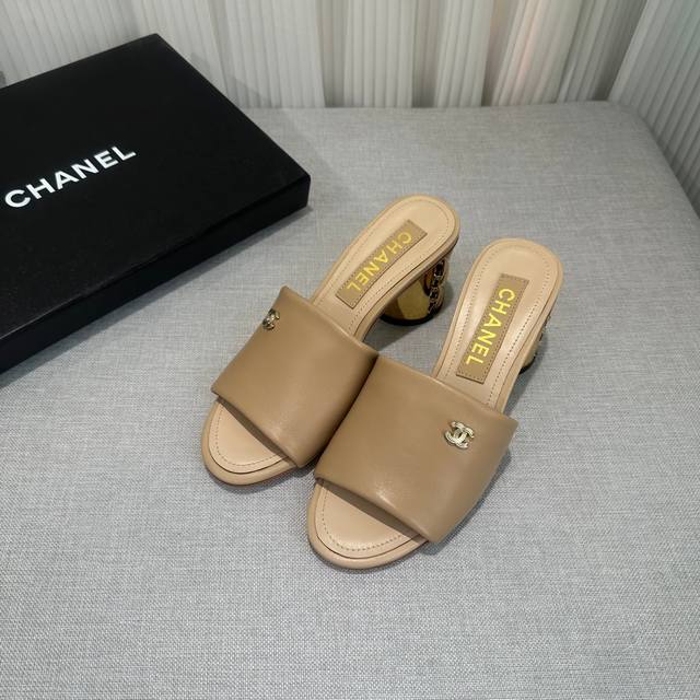 Chanel spring and summer thick-heeled sandals Upper: original calfskin Inner lin