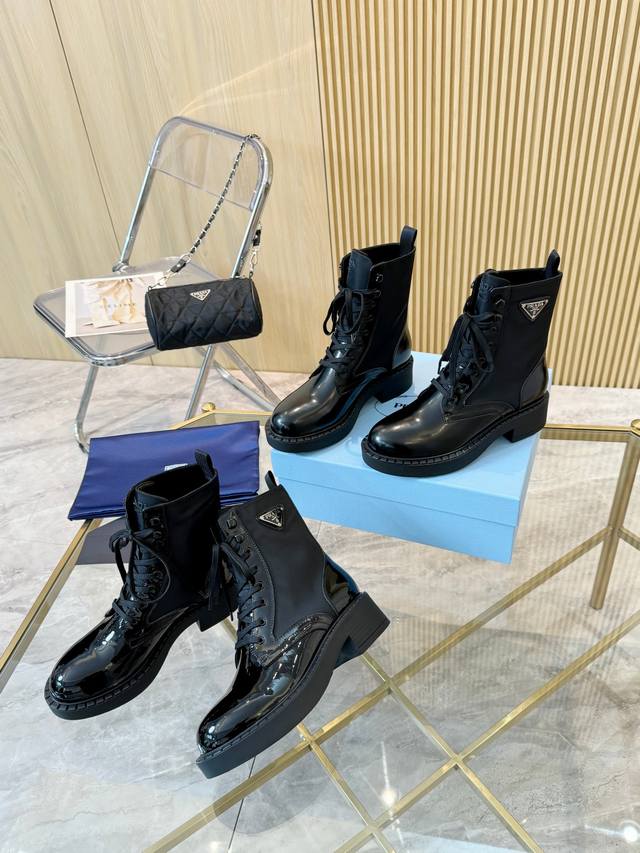 Top Sss launches Prada short boots series 1 Prada early autumn and winter catwal