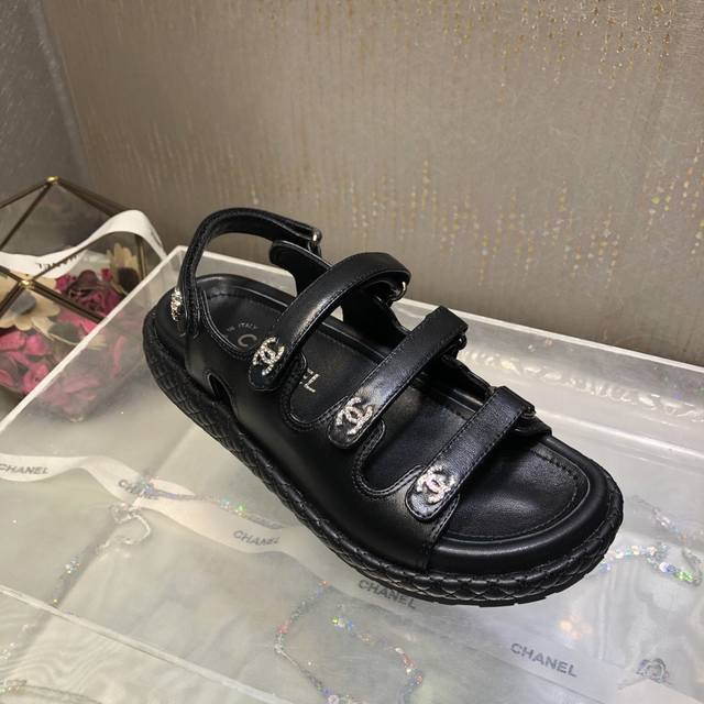Top version of sandals* Chanel 2025Ss Spring/Summer new three-strap Velcro slipp