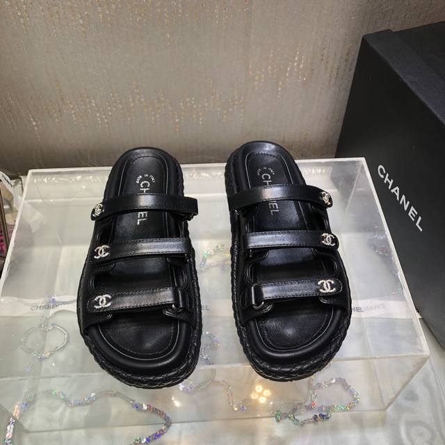 Top version of slippers* Chanel 2025Ss spring and summer new three-strap Velcro