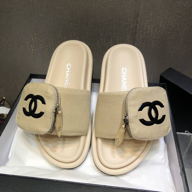 Chane*25C Spring and Summer new bag magic buckle slippers. Simple and elegant wi