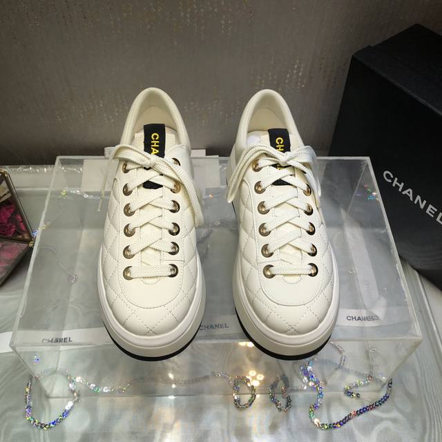 Top version Chane*24P Xiaoxiang's latest hot-selling thick-soled casual shoes! C