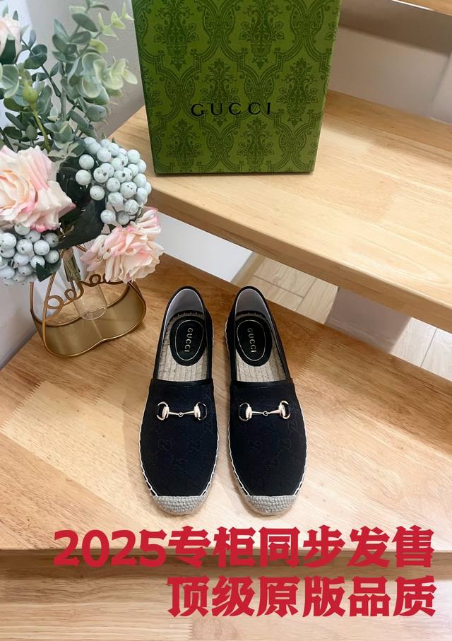Brand: Gucci Product Name: Gucci Fisherman Shoes Color: Floral Origin: It Applic
