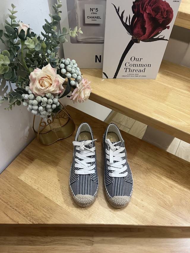Celine Celine lace-up canvas shoes, Product description Oshkosh canvas and calf
