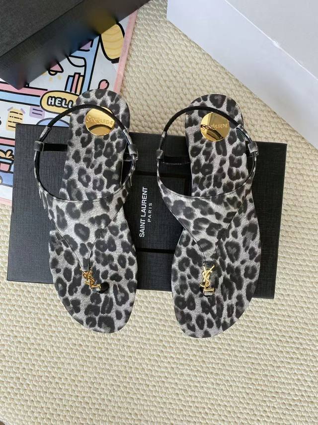 Yves Saint Laurent: White leopard leather Size 35-44 42.43.44 Customized, non-re