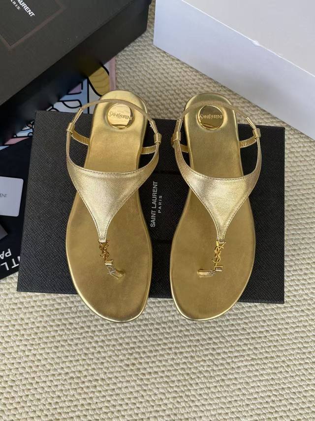 Yves Saint Laurent: Gold cowhide Size 35-44 42.43.44 Customized, non-refundable