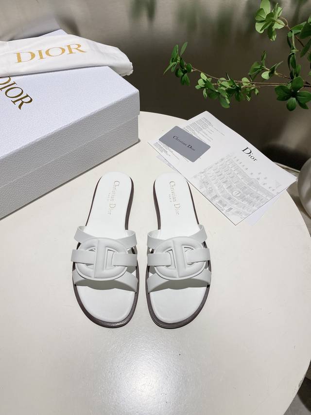 Dior 25Ss summer high version new sandals. Simple and versatile. Perfect and lux