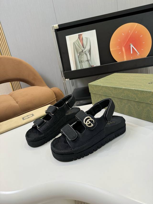 New arrival! Women's and men's Gucci 2025 official website new Velcro thick-sole