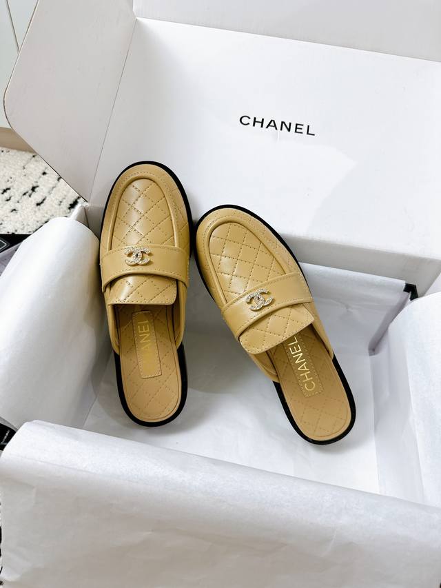 airplane box plus 10 Chanel's new half-slipper loafers are here! You will become