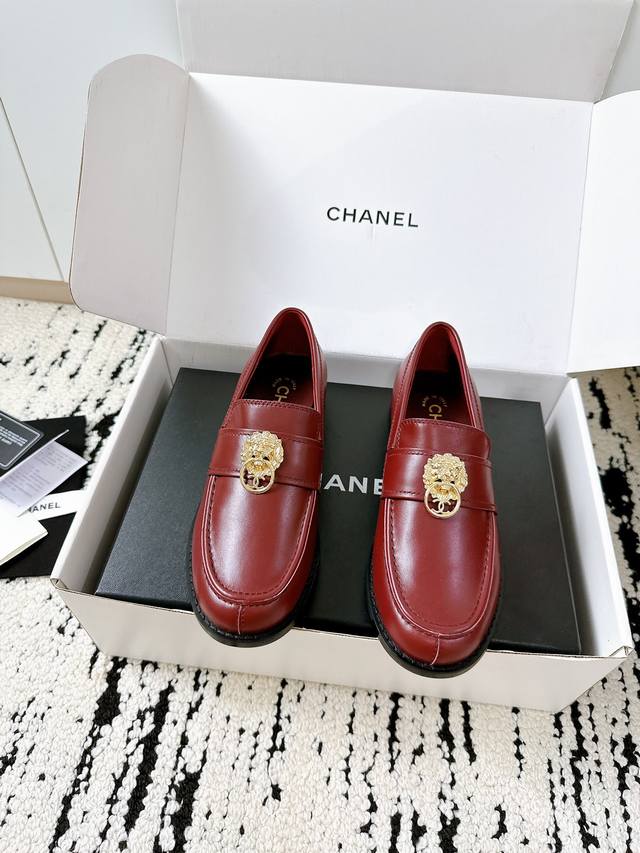 airplane box plus 10 **Chanel new loafers