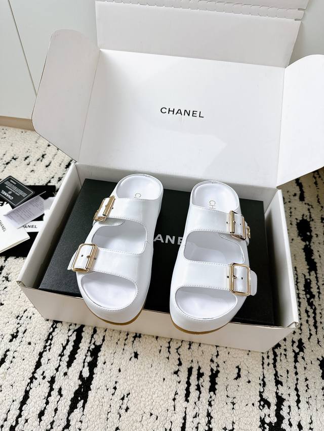 airplane box plus 10 Chanel new slippers | same style as the counter Sisters! Th