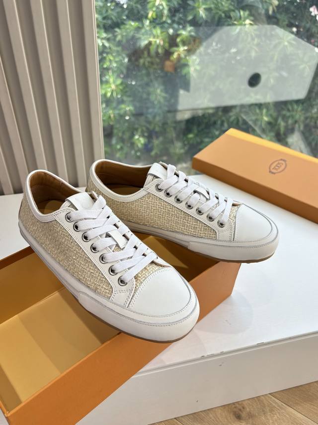 Button 20G069 Xiao Zhan's endorsement is freshly released. Tod's releases the 20