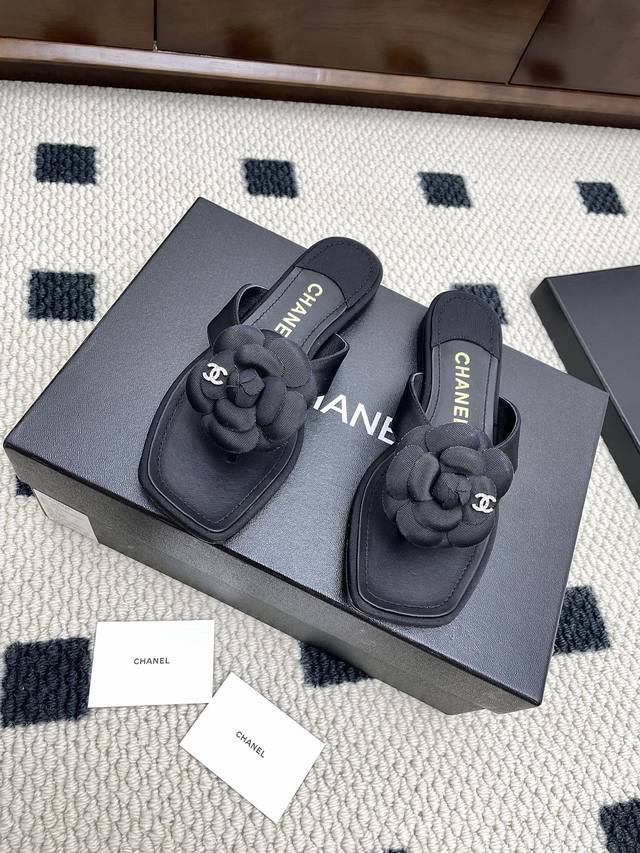 Purchasing-level Chanel Xiaoxiang 25Ss Spring and Summer New Camellia Flip-Toe F