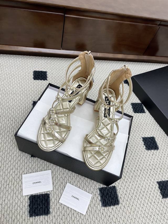 Top version Chanel 25Ss Spring and Summer new style mid-century color matching p