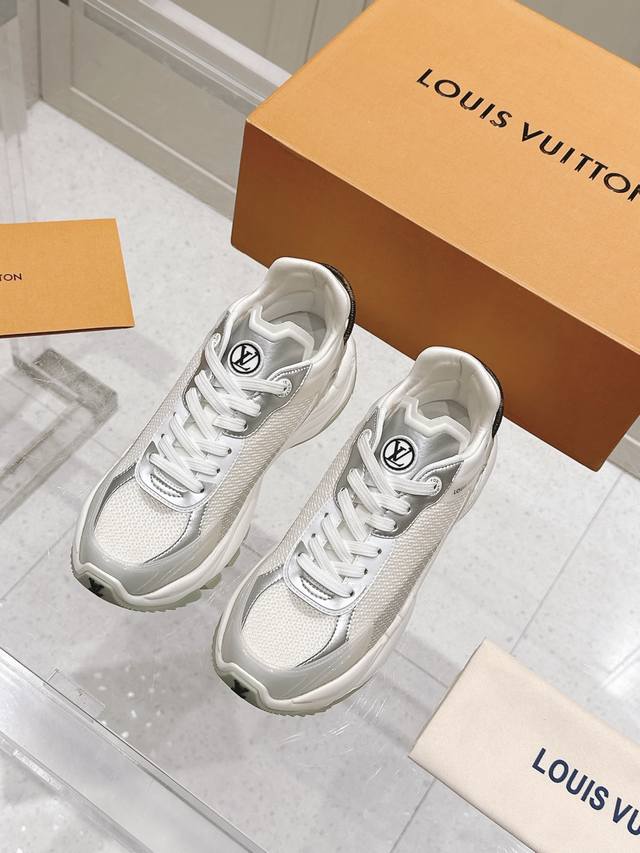 Top version: Women's Lv Louis Vuitton L's popular Run 55 sneakers mesh floral fo