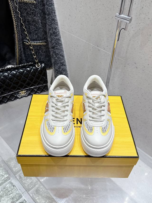 top version Fendi new thick-soled sports casual shoes splicing retro design brea