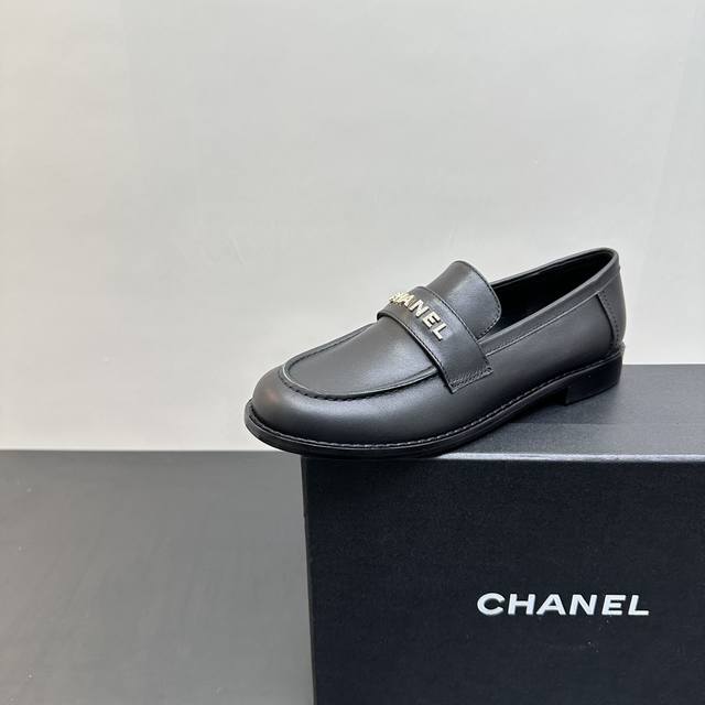 2025 spring new Chanel Chanel diamond buckle letter logo loafers, can be worn al