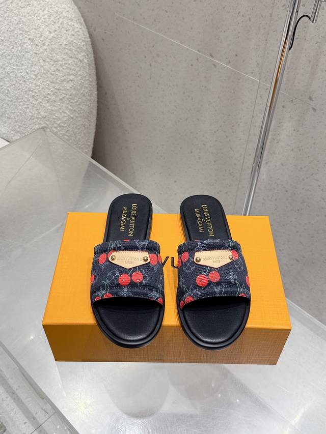 Top version Louis Vuitton 25 Ss Louis Vuitton's latest flat slippers This Lily s