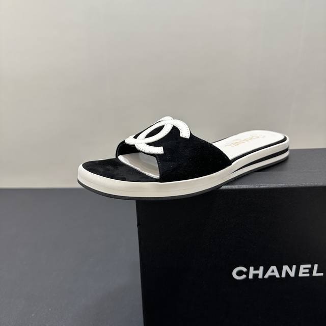 Chanel Chanel classic double C logo slippers, fashionable and comfortable. Simpl