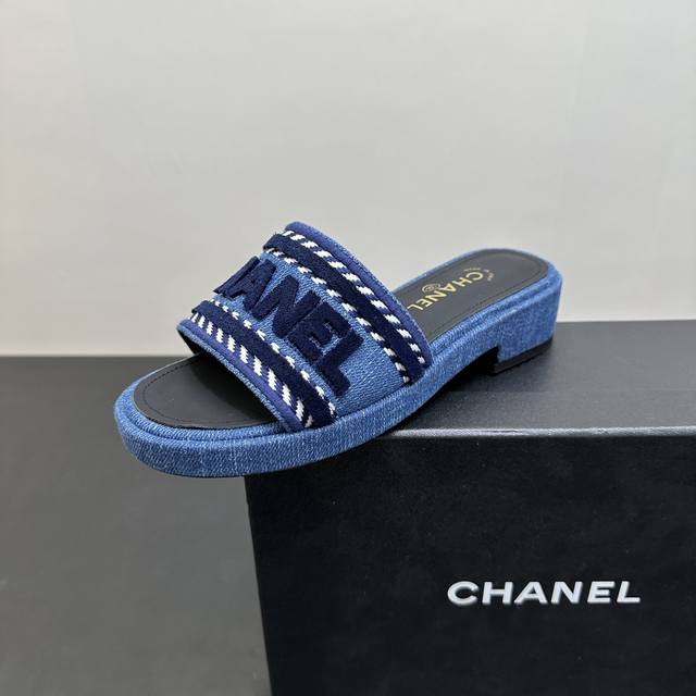 Chanel blue denim thick-soled slippers perfectly combine classic denim elements