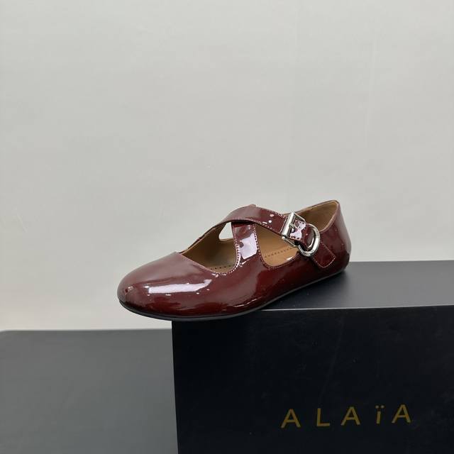 Alaia cross-strap Mary Jane rivet shoes from Paris. Love at first sight. Alaia h