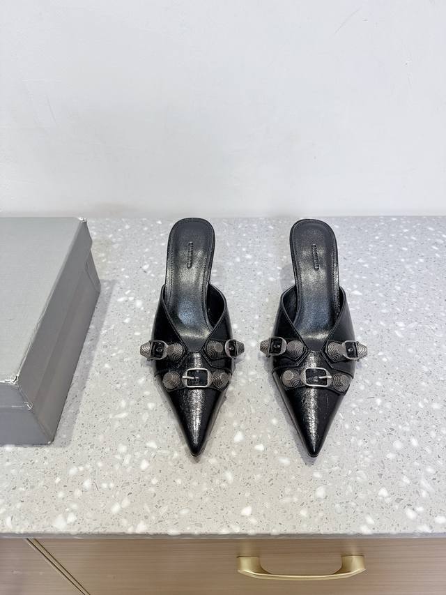 Balenciaga 25Ss Spring/Summer new metal rivet high-heeled pointed slippers This