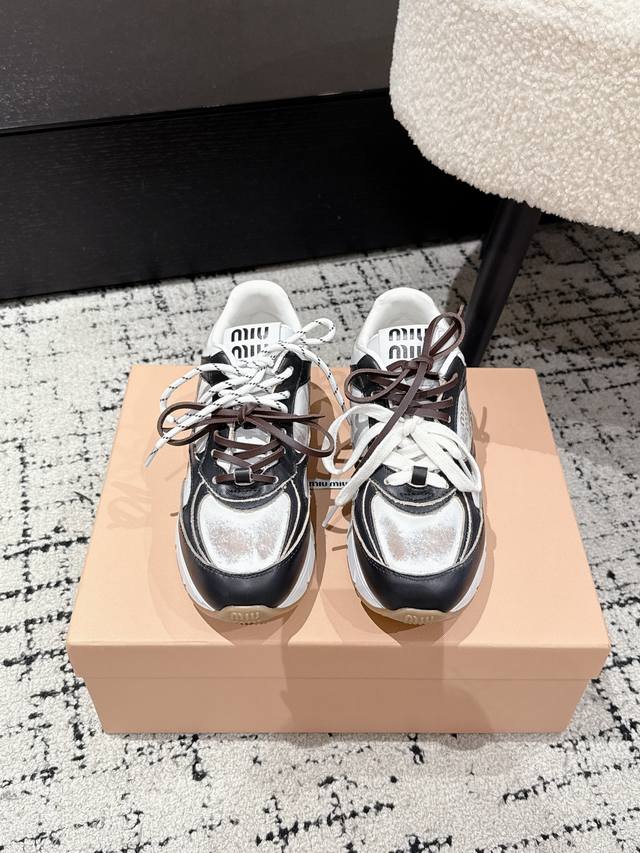 Top version Miumiu Miu Miu 25 latest catwalk retro old-fashioned casual sports d