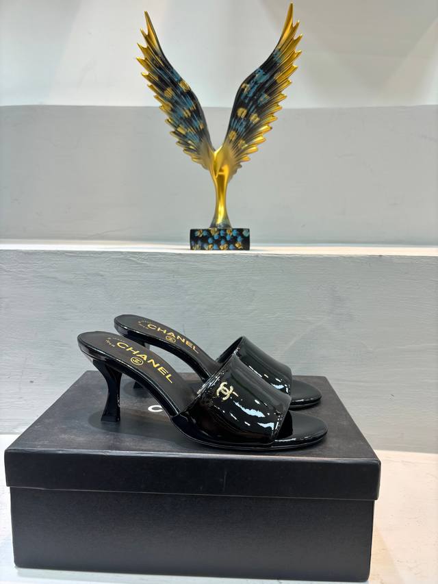 Chanel's new early summer slippers, the same style worn by major fashion blogger