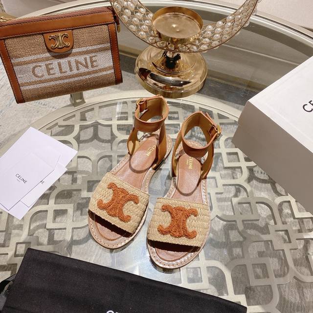 Celine purchasing agent level! 2025 new beach sandals No pressure in and out of