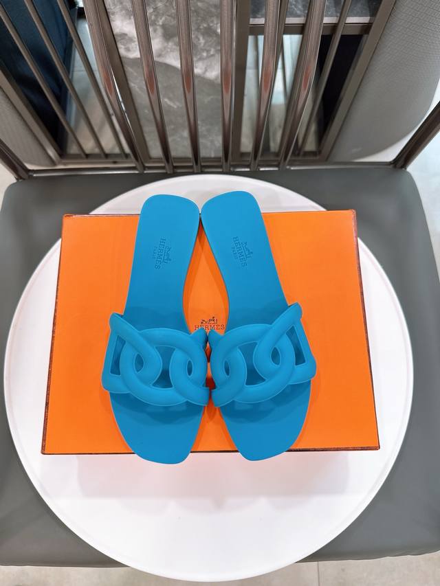 New upgraded Tpu with bright version Size: 36-41 H-slipper hot sale, new spring