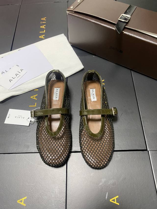 mesh style!!! Green Alaia catwalk style ballet flats! sweet and cool ballet styl