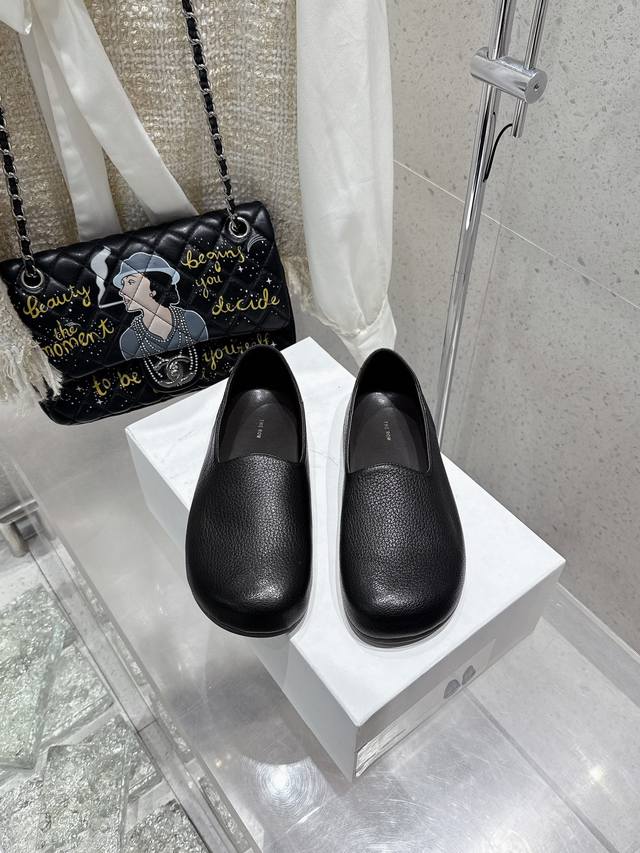 Purchasing-level Therow 25Ss Spring and Summer new loafers. The correct way to w