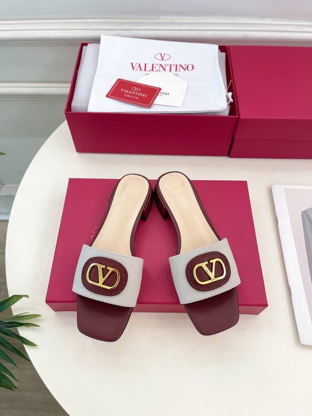 Orange factory price P Valentino 25Ss 2025 Spring and Summer New Vlog Signature