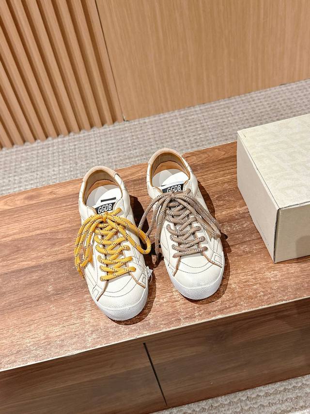 Dirty shoes are a fashion item that everyone knows. They are the favorites of ce