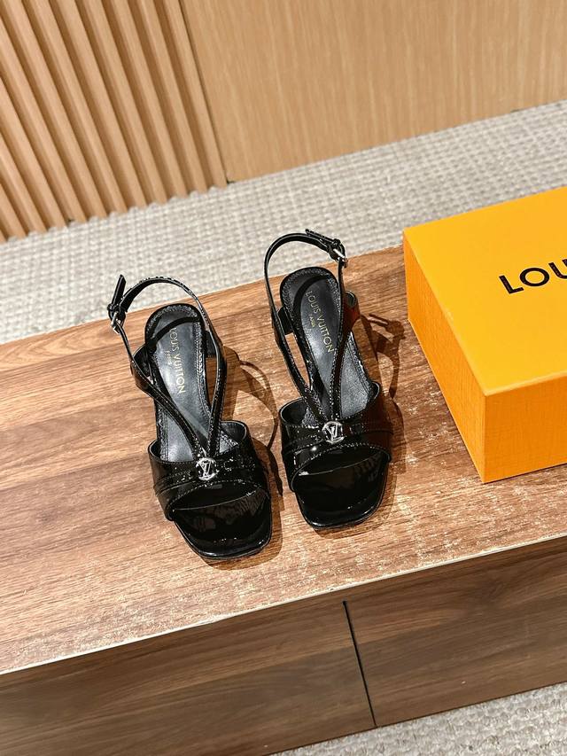Donkey brand new square toe buckle V-strap cat heel sandals slingback high heels