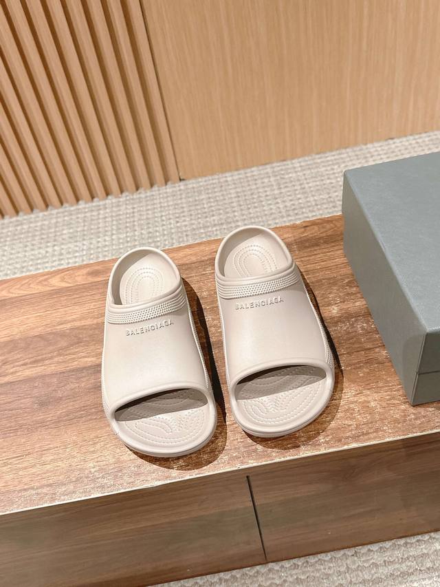 Balenciaga couple code joint spring and summer hit thin-soled sandals series Dom