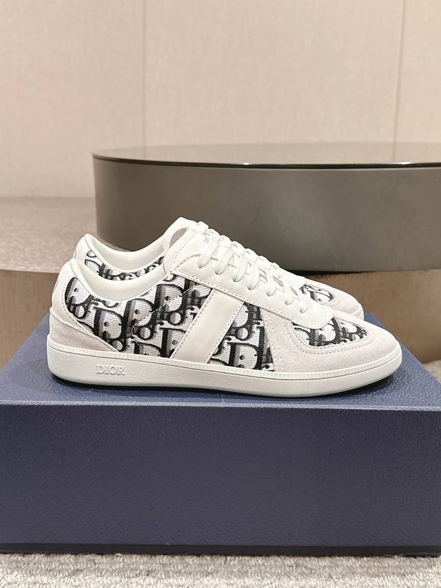 factory. Dior's latest B01 series Matchpoint couple's shoes . Three pairs of ori