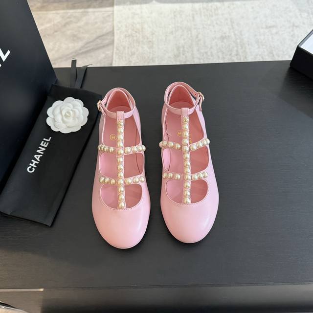 Chane* Chanel 24P new product Pearl Mary Jane single shoes Don't look too good o