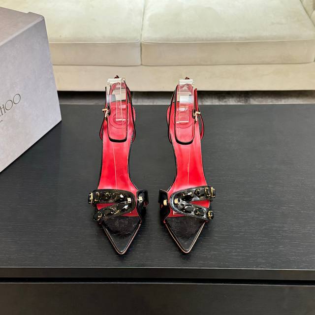 Factory Popular Abing Wang Metal Screw High Heels launched this charming item. B