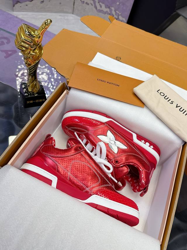 Factory P price P: Aircraft box 10 5 Official synchronized new color Louis Vuitt