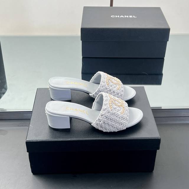 Factory price High quality! 25Fw Spring and Summer new Chanel chain embroidered